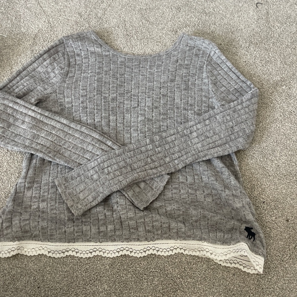 grey sweater